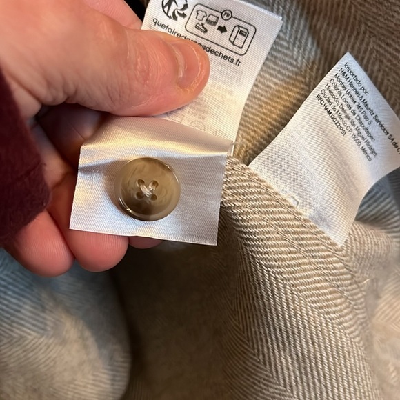 H&M Felted Shacket Size L Beige/ Tan in Color - Picture 10 of 13